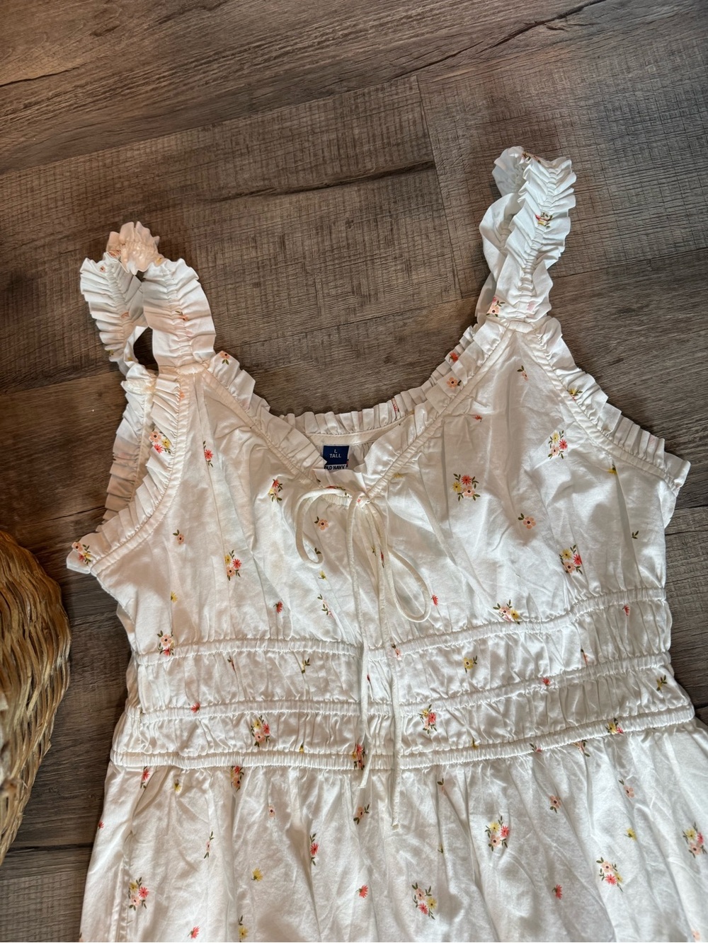Old Navy White Floral Tie-Shoulder Sundress - Picture 3 of 4